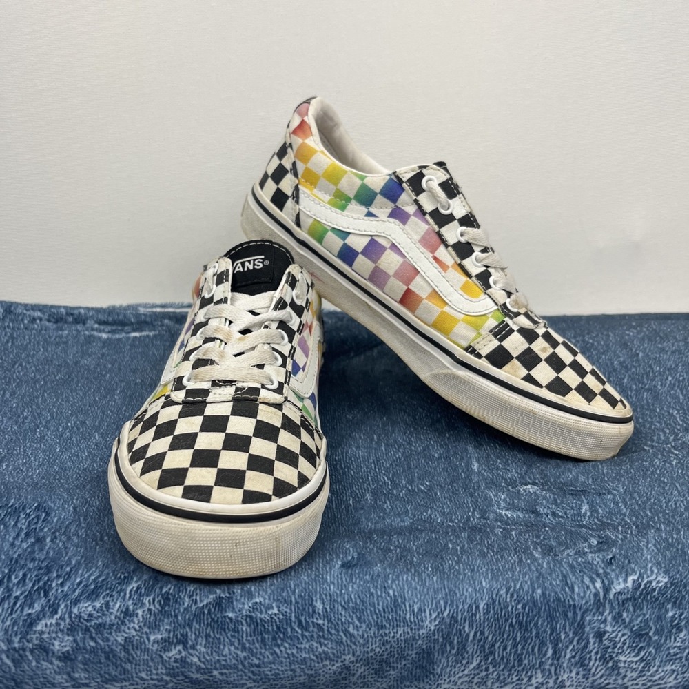GUC Vans Classic Slip On Rainbow Checkers Skate Shoes Laces Size 4 Missy